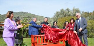 8 marzo, inaugurata panchina rossa alle terme di Cefalà Diana