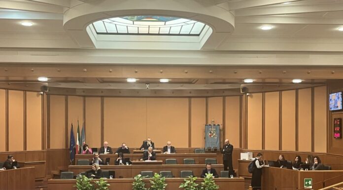 Ok a variazioni bilancio 2024-2026 e disposizioni su sgravi fiscali