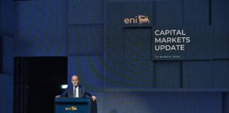 Eni, Descalzi “Affrontiamo sfide transizione puntando sulla crescita”