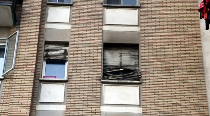 Bologna, incendio in un appartamento. Morta una donna e i suoi tre figli