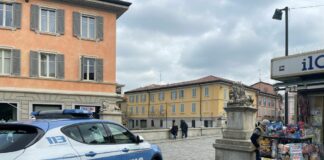 Monza, arrestati 4 giovanissimi per rapine in centro
