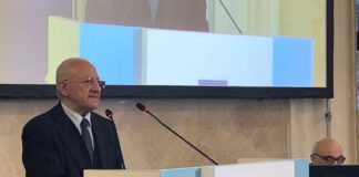 Campania, De Luca “Miracoli per garantire prospettive lavoratori Fos”