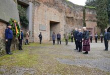 Fosse Ardeatine, ministri Roth e Sangiuliano rendono omaggio alle vittime