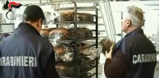 Nas sequestrano due tonnellate tra uova di pasqua e colombe