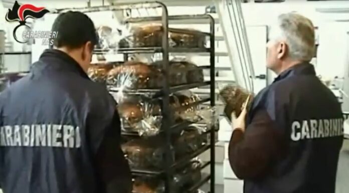 Nas sequestrano due tonnellate tra uova di pasqua e colombe
