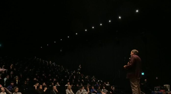 Brugnaro agli studenti veneziani “Siete gli eredi di una grande storia”