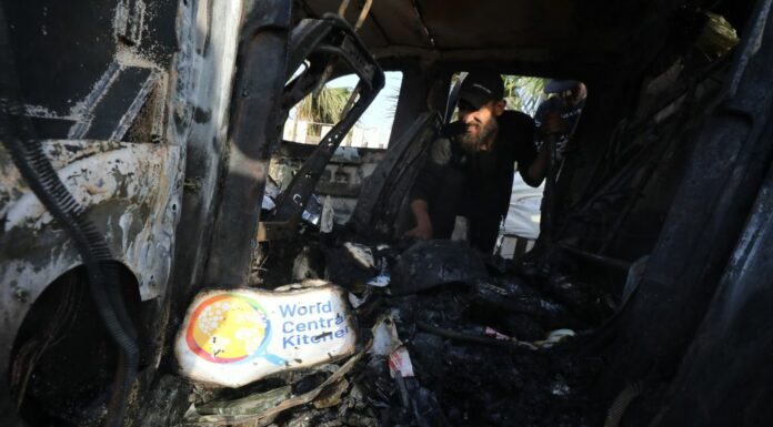Uccisi 7 operatori umanitari della Ong World Central Kitchen a Gaza