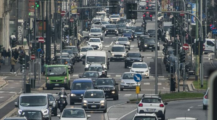 A marzo mercato dell’auto in calo del 3,7%