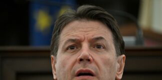 Bari, Conte “Per M5s legalità non è valore negoziabile o merce di scambio”