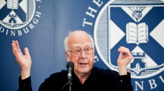 Morto a 94 anni il Premio Nobel Peter Higgs, scoprì il bosone
