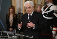 Polizia, Mattarella “Prezioso punto di riferimento al servizio della comunità”