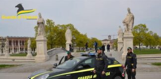 Padova, sequestrati 2,4 mln articoli per negozi e 10mila abiti