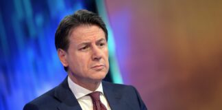 Conte “Rinunciamo ai ruoli di Governo in Puglia”