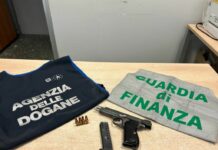 Como, fermato uomo in possesso di arma da fuoco al confine svizzero