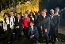 Toti a cena con 630 sostenitori “Non torneremo alla Liguria del passato”