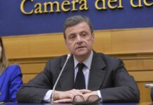 Calenda “Conte sarà il Dracula del Pd, Schlein lo molli”