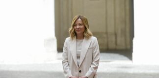 ميلوني: ضرورة بناء مستقبل مستدام لعالم النبيذ