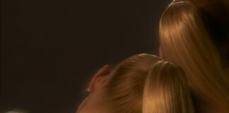 Ariana Grande, in radio “We can’t be friends (wait for your love)”