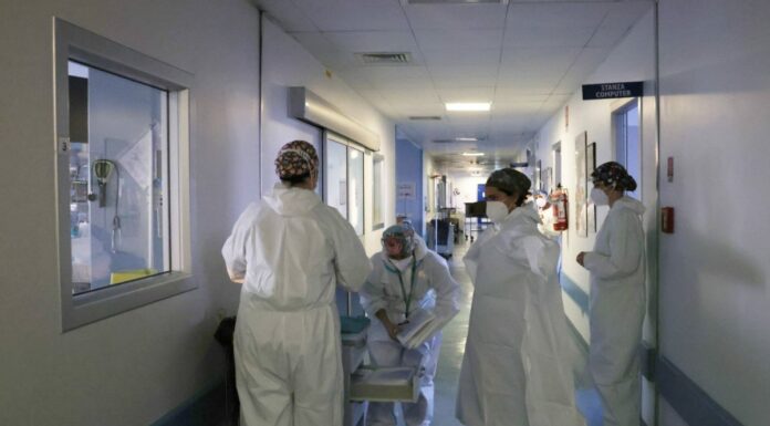 Covid, in una settimana nuovi casi in aumento