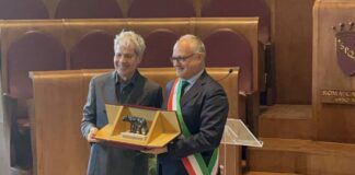 Baglioni “Dedico la Lupa Capitolina ai miei genitori”