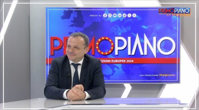 De Luca “Sondaggi ci danno in crescita, l’Europa faccia il suo mestiere”