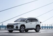 Nuova Suzuki Across Plug-in, ancora più tecnologica