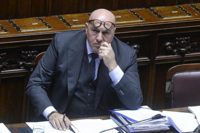 FOTO REPERTORIO - Guido Crosetto ricoverato d' urgenza per sospetta pericardite