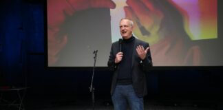 Tv, stop allo scrittore Scurati su Rai 3. Insorgono le opposizioni