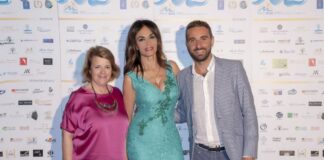 “Il Postino” compie 30 anni, Salina celebra Troisi con Maria Grazia Cucinotta