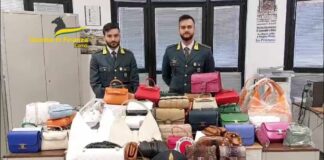 Como, sequestrate 500 borse con griffe di lusso contraffatte