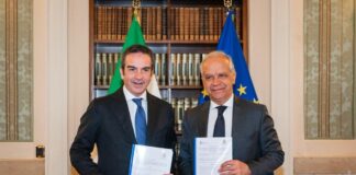 بيانتيدوسي و أوكيوتو يوقعان على بروتوكولين بشأن منع مكافحة المافيا