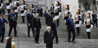 25 Aprile, Mattarella depone corona di fiori all’Altare della Patria