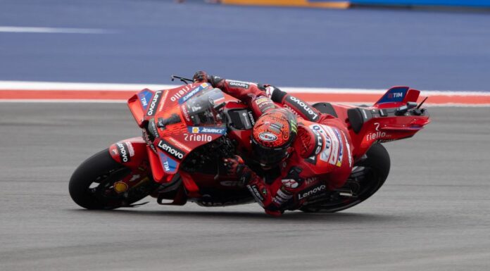 Bagnaia vince in Spagna il duello con Marquez, terzo Bezzecchi