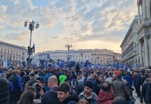 Calcio, Oltre 350mila in piazza Duomo per la festa scudetto dell’Inter