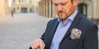 Cosa sono le eSim e perché sono pratiche manager con smartphone