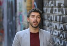 Foto di La Russa a testa in giù, bufera sul post di Michele Riondino