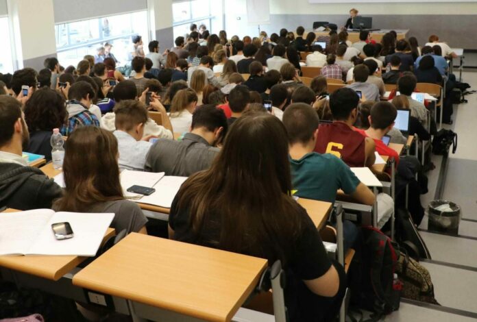 studenti agenzia fotogramma