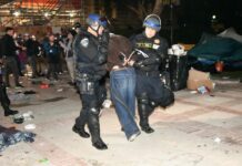 Usa, decine di arresti al Campus Ucla. Biden “Rispetto proteste, ma no violenze”