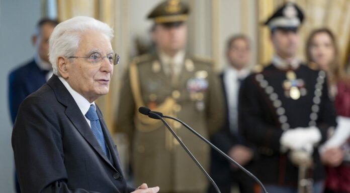 Mattarella “Stagione di apprensione, incombono minacce alla pace”