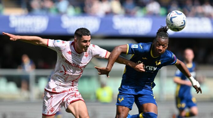 Il Verona batte 2-1 la Fiorentina e vede la salvezza