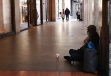 Il 22,8% degli italiani a rischio povertà o esclusione sociale