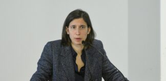 Schlein “Toti non resti un minuto di più. La politica alzi la guardia”