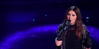 Laura Pausini compie 50 anni e festeggia con i fan
