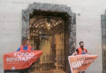 Blitz attivisti di Ultima Generazione in via Condotti a Roma