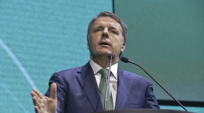 Renzi “Una truffa candidarsi e poi non andare in Ue”