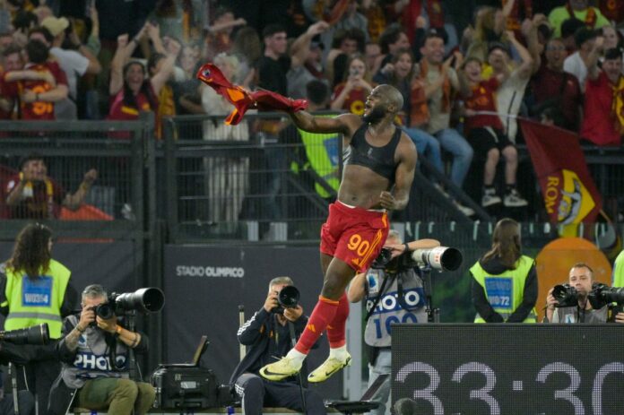Italian soccer Serie A match - AS Roma vs Genoa CFC