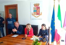 Piazzano una bomba per questioni sentimentali, tre arresti a Cagliari