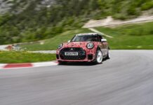 La nuova Mini John Cooper Works debutterà alla 24 Ore del Nurburgring