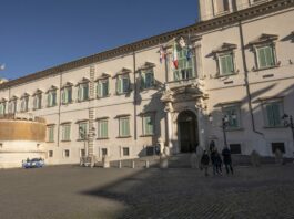 Una giovane ragazza marocchina e genovese nominata Alfiere della Repubblica, Salis: “Congratulazioni”