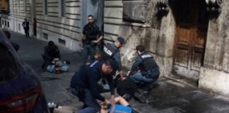 Attivisti di Ultima generazione imbrattano di nero il Ministero del Lavoro